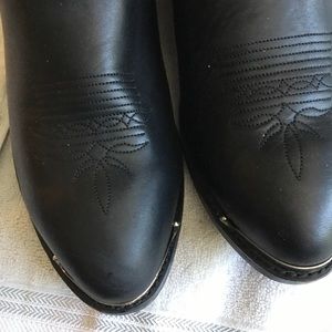 Road Wolf Black Slouch Boots